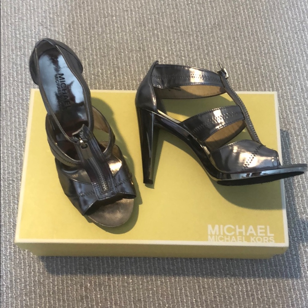 Michael Kors Heel Sandals - size 7